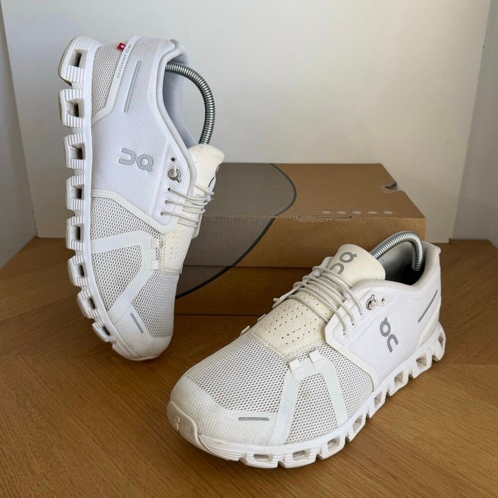 On Cloud ‘Cream/Off White’ Men Running Sneakers- SZ 9